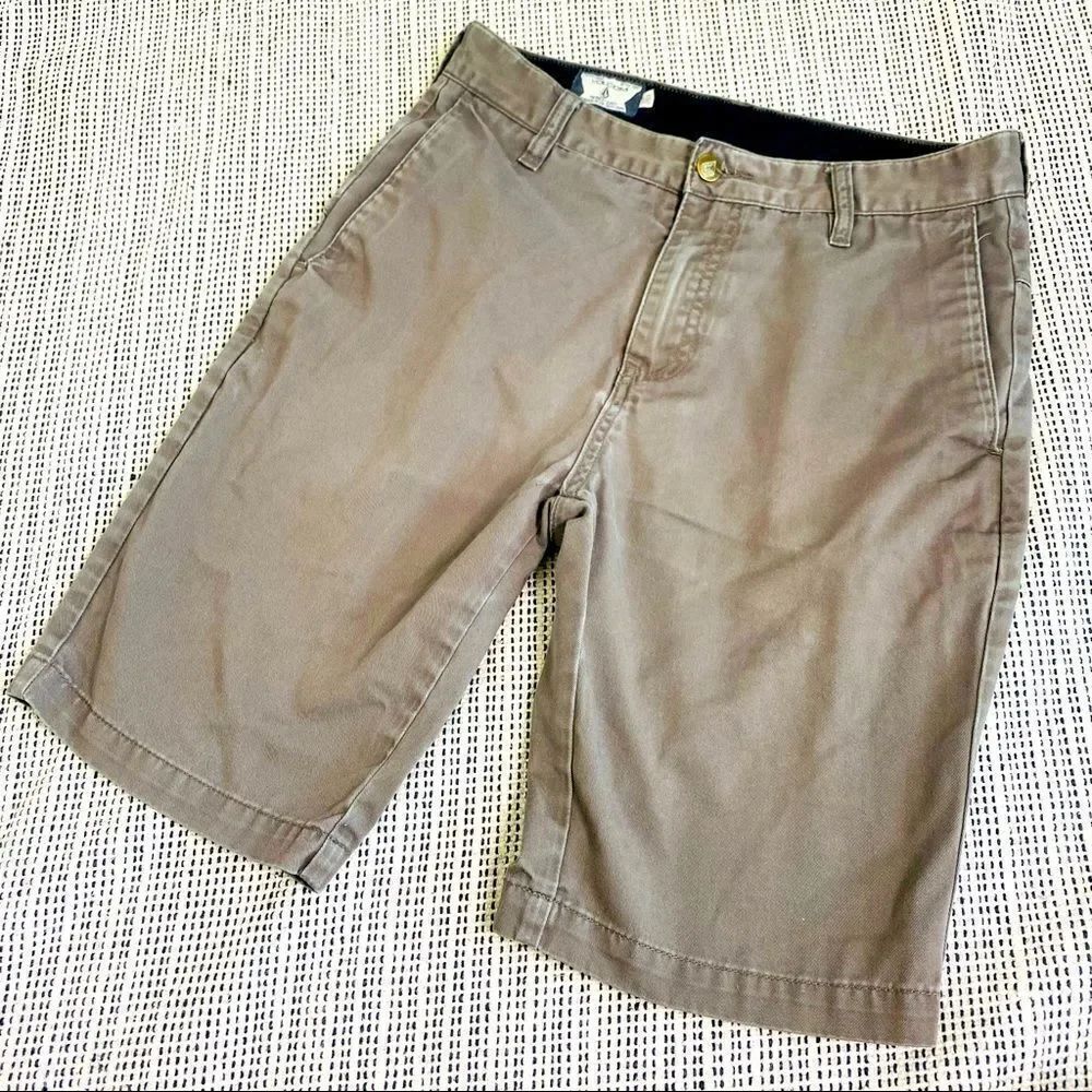 Volcom size 28 gray shorts